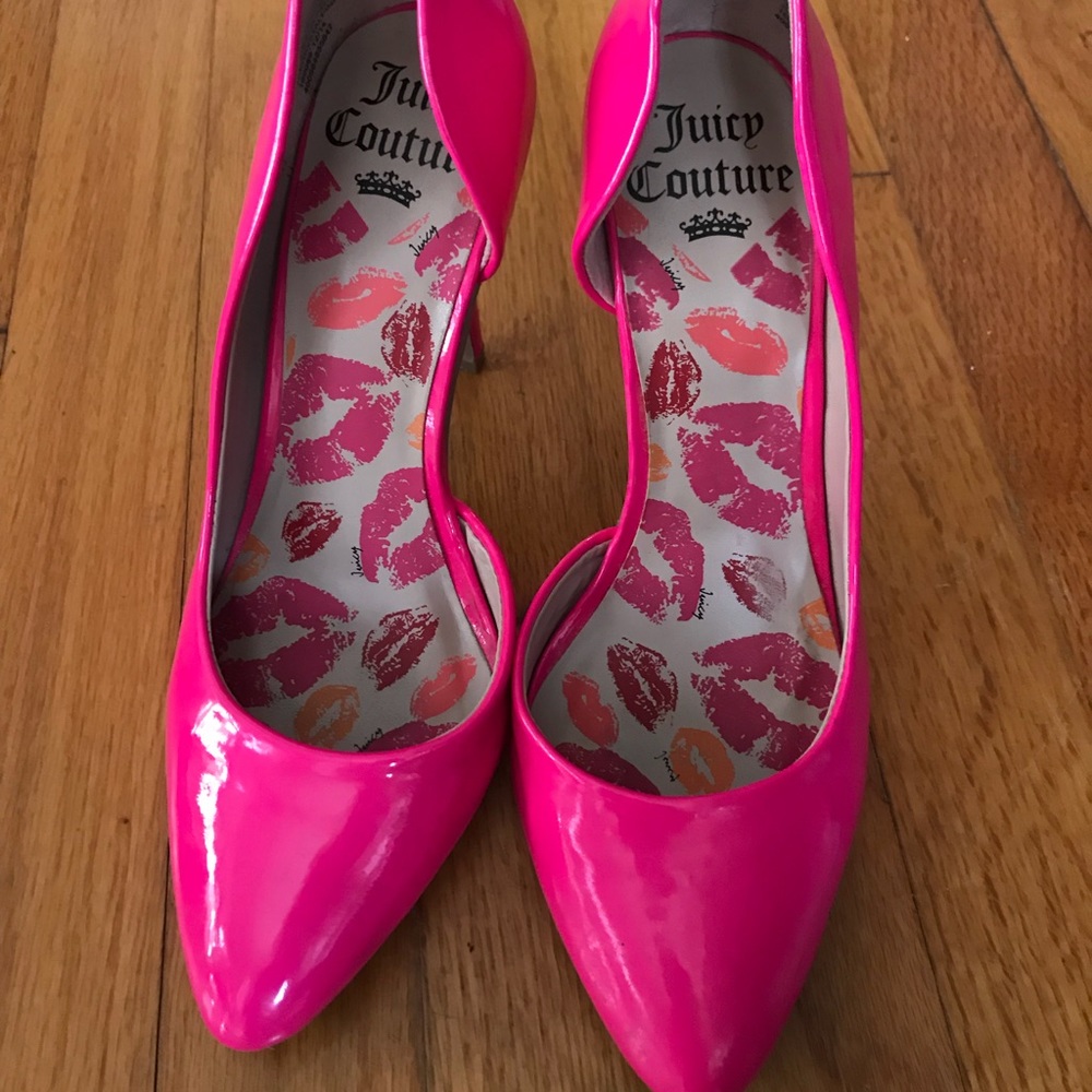 Juicy Couture pink pumps
